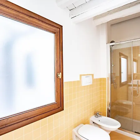 Ca' Dei Musicanti 3 Few Steps From Rialto Bridge! 아파트