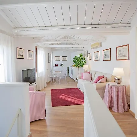 Apartment Ca' Dei Musicanti 3 Charming In Cannaregio